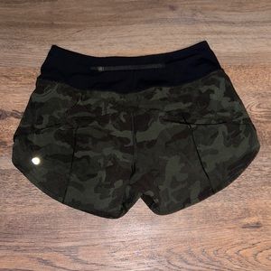 Lululemon shorts size 4, 4 inch